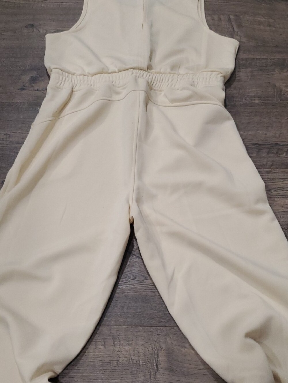 Sleeveless Cream Tie-Waist Wide-Leg Jumpsuit - Picture 8 of 11